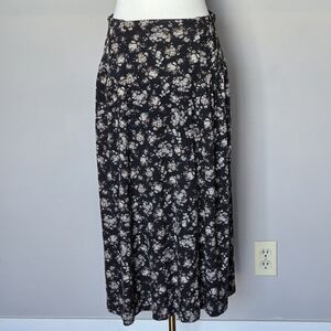 Peruvian Connection Elegant Black Floral Pull-On Midi Skirt with Pockets
